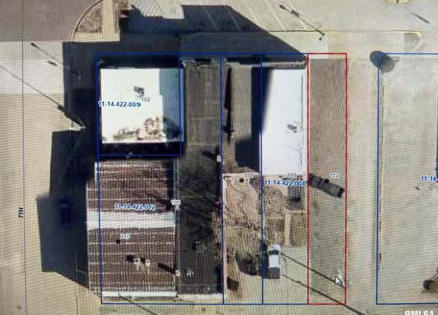 Property at 112 E Jackson St, Petersburg, IL 62675