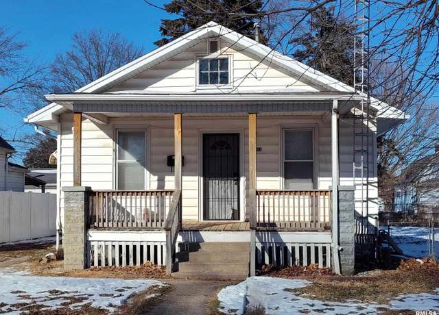 Property at 1703 Cummins Ave, Springfield, IL 62703, 3 beds, 1 bath