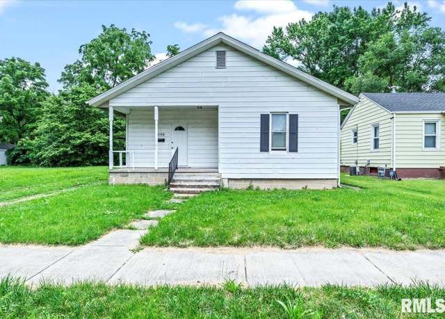 Property at 2166 S 13th St, Springfield, IL 62703, 3 beds, 1 bath