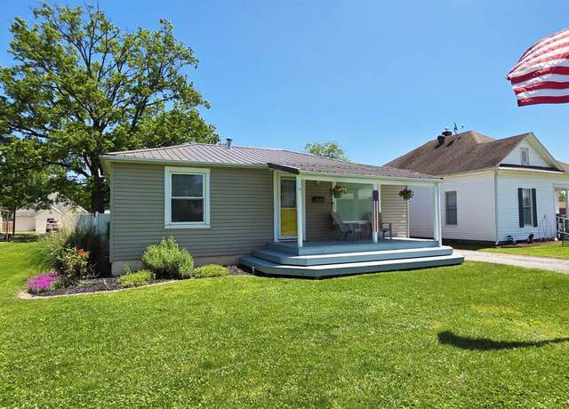 Property at 1007 Landes St, Mt Carmel, IL 62863, 2 beds, 2 baths
