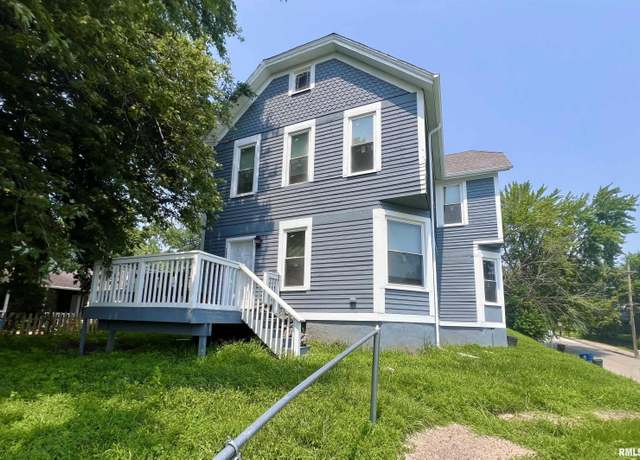 Property at 1830 E 11th St, Davenport, IA 52803, 5 beds, 2 baths