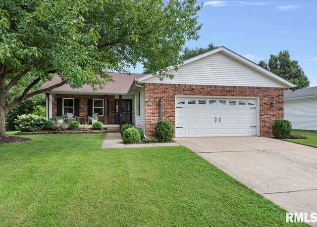 Property at 1907 Halifax Dr, Springfield, IL 62703, 3 beds, 2 baths