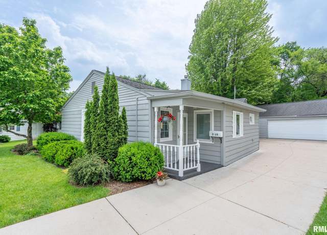 Property at 3628 15th Avenue Court, Moline, IL 61265, 3 beds, 1.5 baths