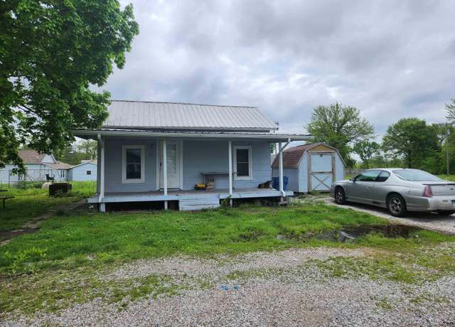 Property at 42 S 2nd St, Ashley, IL 62808, 2 beds, 1 bath