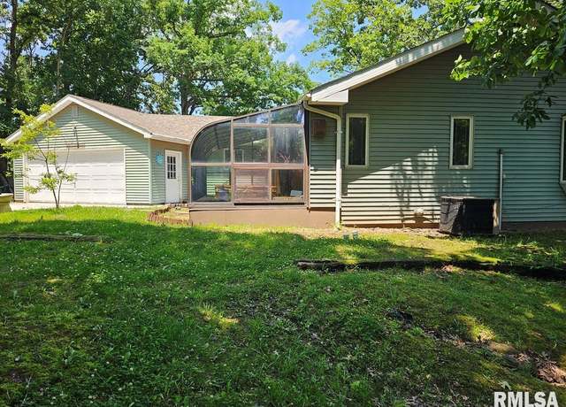 Property at 12862 Winnebago Dr, Shipman, IL 62685, 2 beds, 2 baths
