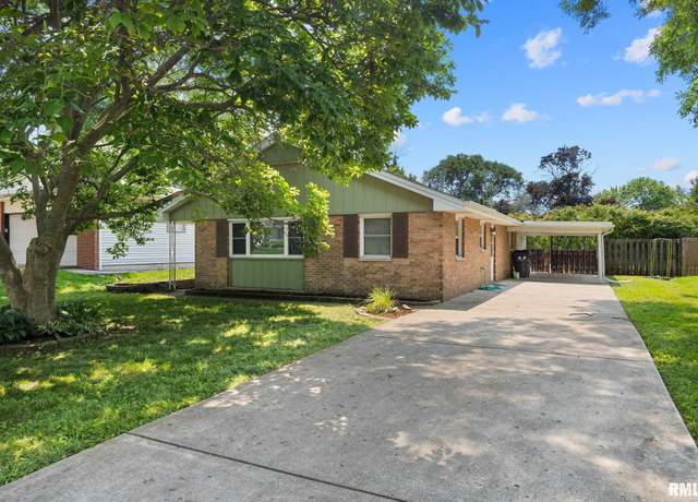 Property at 620 W Mount Hawley Ter, Peoria, IL 61615, 3 beds, 1 bath