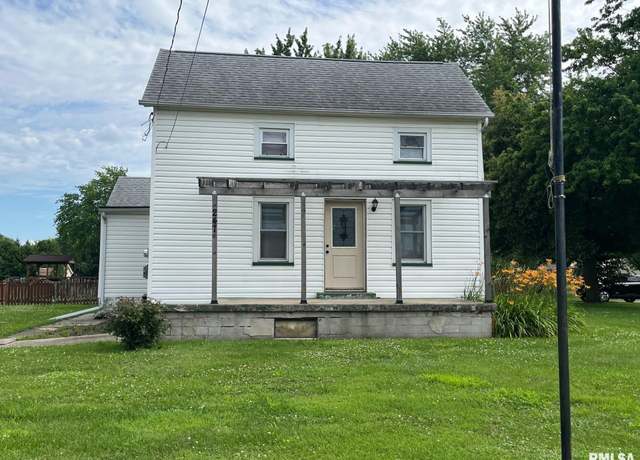 Property at 247 W Garfield St, Kewanee, IL 61443, 3 beds, 1 bath
