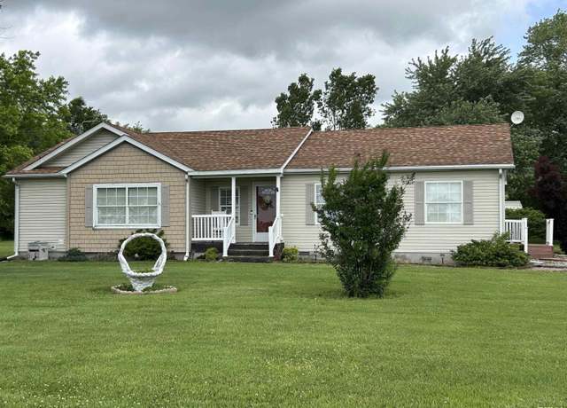 Property at 17737 Four Mile Ln, West Frankfort, IL 62896, 3 beds, 2 baths