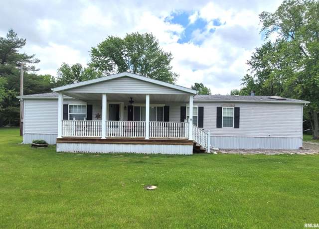Property at 3614 S Hotze Rd, Salem, IL 62881, 3 beds, 2 baths