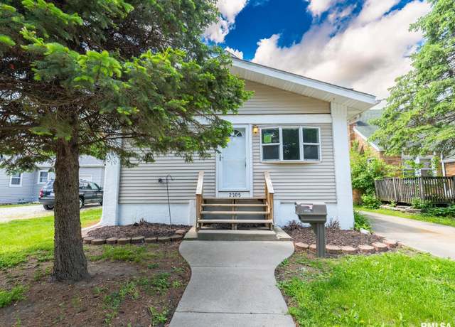 Property at 2205 N North St, Peoria, IL 61604, 2 beds, 2 baths