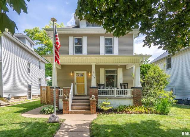 Property at 1808 13th St, Moline, IL 61265, 3 beds, 2.5 baths
