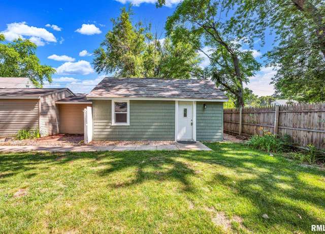 Property at 1118 Mechanic St, Pekin, IL 61554, 1 bed, 1 bath