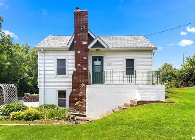 Property at 212 Mcginley St, Washington, IL 61571, 3 beds, 1 bath