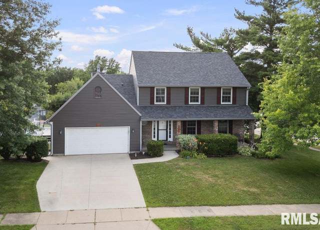 Property at 4010 Wakonda Dr, Bettendorf, IA 52722, 5 beds, 3.5 baths