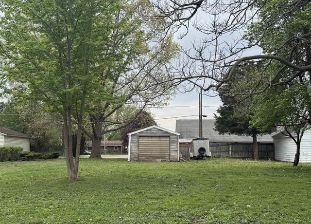 Property at 411 N Adams St, Lincoln, IL 62656