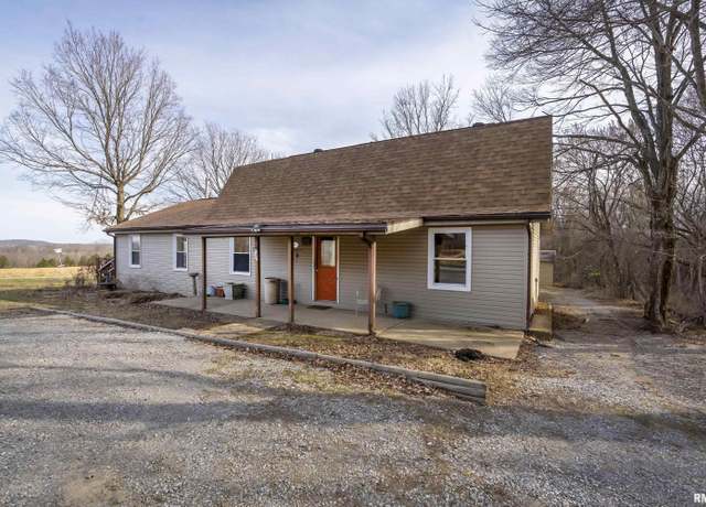 Property at 320 Cline Ln, Vienna, IL 62995, 3 beds, 2.5 baths