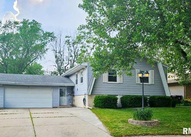 Property at 7409 N Piccadilly Pl, Peoria, IL 61614, 3 beds, 2.5 baths