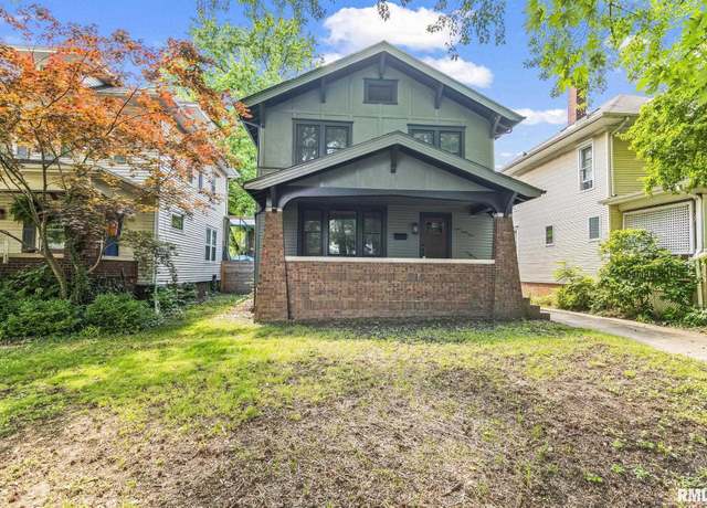Property at 833 S State St, Springfield, IL 62704, 4 beds, 2 baths