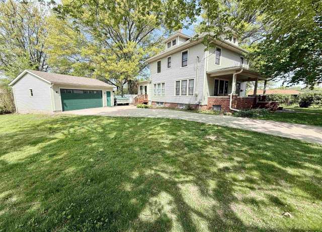 Property at 101 S Stewart St, Geneseo, IL 61254, 4 beds, 3 baths