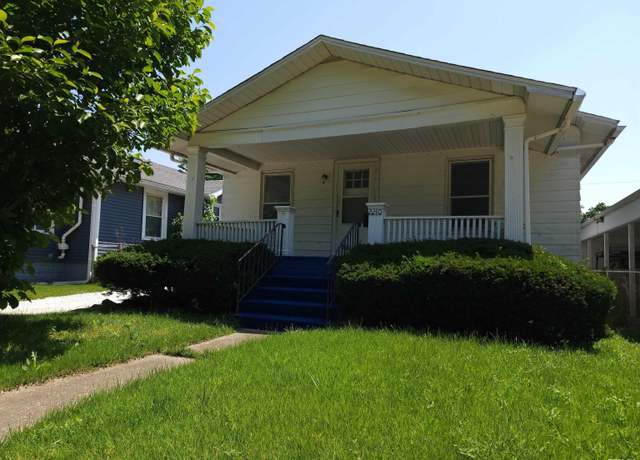 Property at 2240 Holmes Ave, Springfield, IL 62704, 2 beds, 1 bath