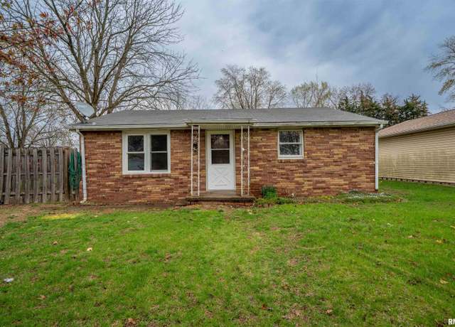 Property at 704 Meadow Ln, Manito, IL 61546, 2 beds, 1 bath