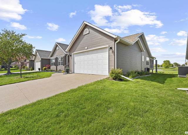 Property at 2024 W 59th St, Davenport, IA 52806, 3 beds, 3 baths
