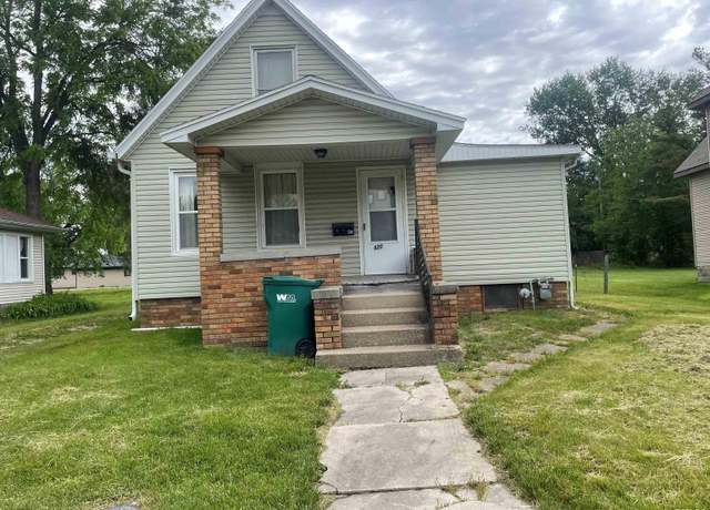 Property at 529 N Johnson St, Macomb, IL 61455, 2 beds, 1 bath