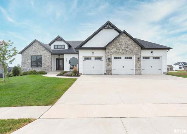 Property at 6546 Cardinal Rd, Bettendorf, IA 52722, 4 beds, 3.5 baths