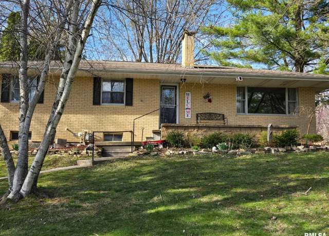 Property at 235 Van Dyke Dr, Canton, IL 61520, 4 beds, 2 baths