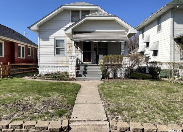 Property at 433 20th Ave, Moline, IL 61265, 4 beds, 1.5 baths