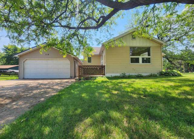 Property at 119 9th Ave, Camanche, IA 52730, 2 beds, 1 bath