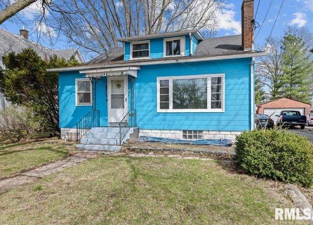 Property at 2215 17th St, Rock Island, IL 61201, 3 beds, 2 baths