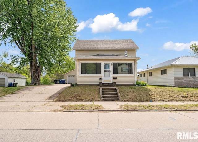 Property at 2823 N 3rd St, Clinton, IA 52732, 3 beds, 3 baths