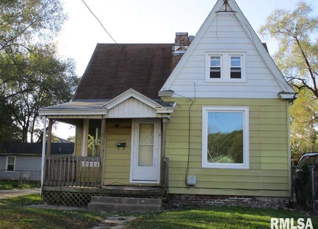 Property at 2216 W Millman St, Peoria, IL 61605, 5 beds, 1 bath
