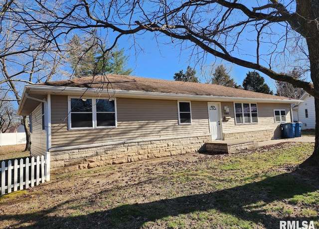 Property at 104 Peach Dr, Anna, IL 62906, 3 beds, 2 baths