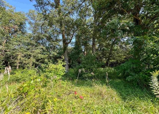 Property at 3105 Kacy Dr, Pekin, IL 61554