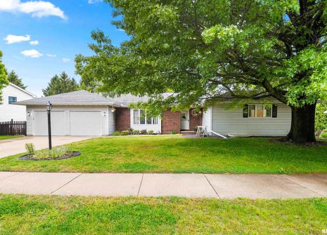 Property at 12515 N Cedar Bluff Dr, Dunlap, IL 61525, 4 beds, 3 baths