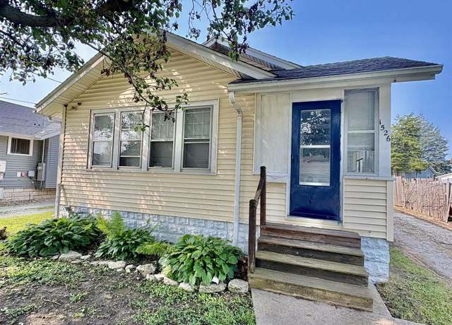 Property at 1526 Grand Ave, Galesburg, IL 61401, 2 beds, 1 bath