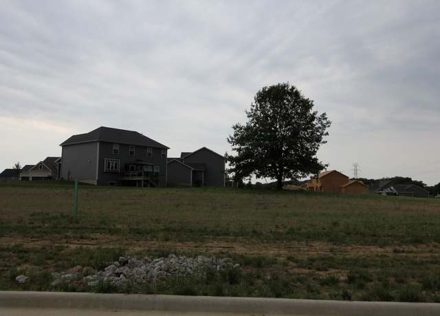 Property at 6616 W Ironwood Dr, Edwards, IL 61528