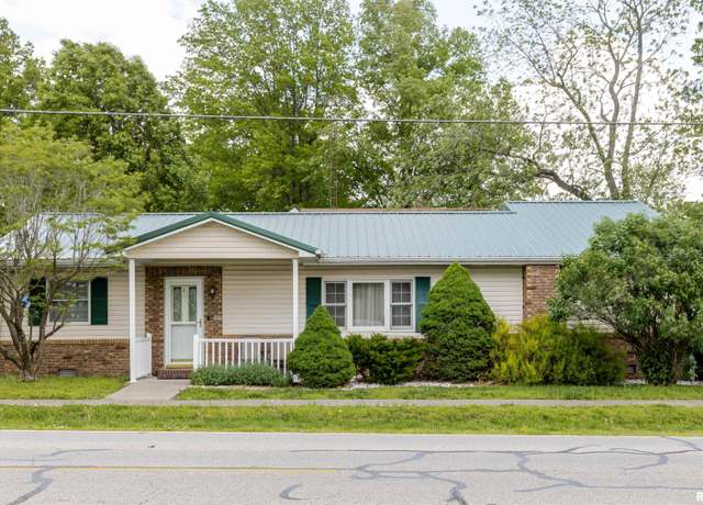 Property at 100 E Rea St, Valier, IL 62891, 2 beds, 3 baths