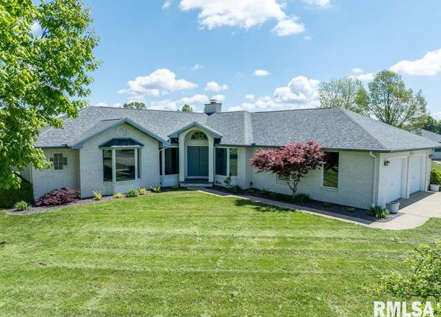 Property at 12 Old Marion Rd, West Frankfort, IL 62896, 4 beds, 3 baths