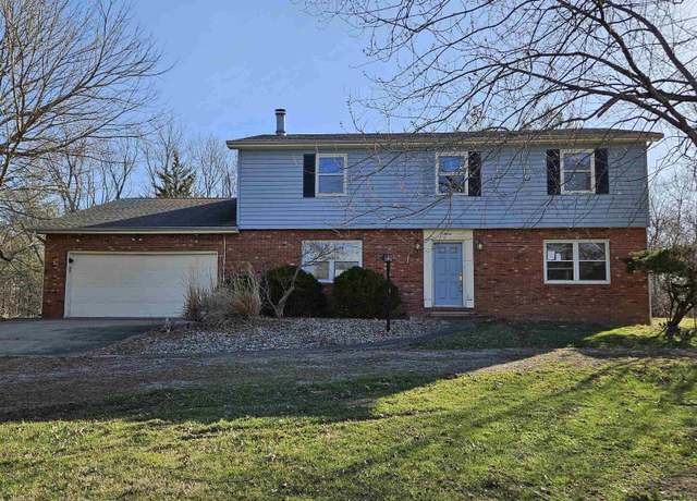 Property at 196 Apple Ln, Carbondale, IL 62901, 4 beds, 2.5 baths