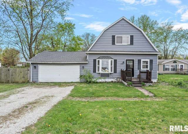 Property at 406 W Elm St, Buffalo, IL 62515, 3 beds, 1 bath