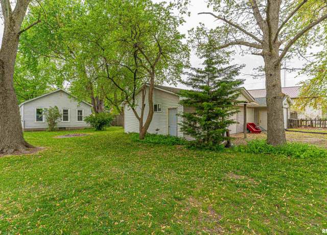 Property at 317 Latham St, Lincoln, IL 62656, 2 beds, 1 bath