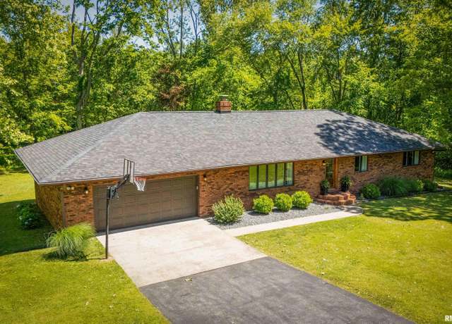Property at 564 Cardinal Rd, Carbondale, IL 62901-0744, 3 beds, 2 baths