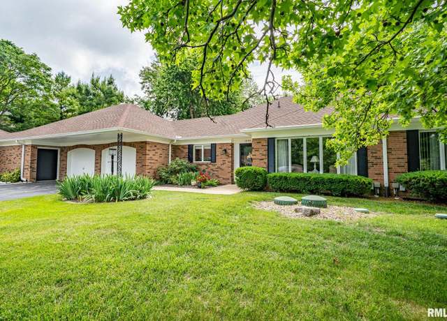 Property at 1026 Audubon Dr, Pekin, IL 61554, 2 beds, 2 baths
