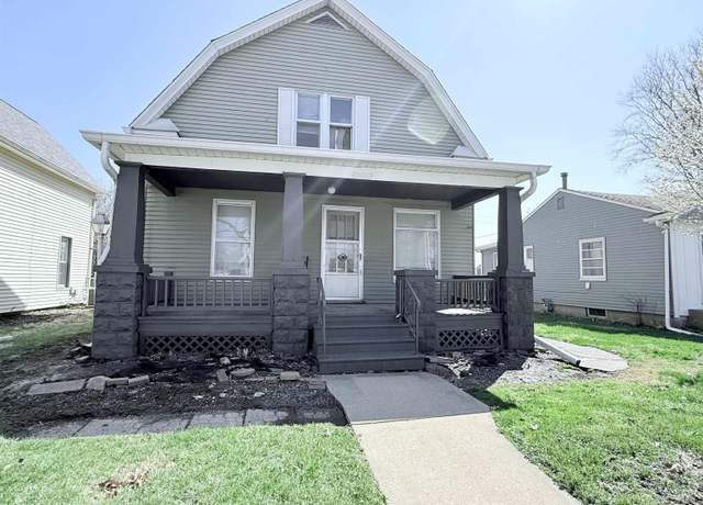 Property at 2410 18th Ave, Moline, IL 61265, 3 beds, 2 baths