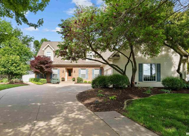 Property at 6907 Nottingham Ln, Bettendorf, IA 52722, 5 beds, 3.5 baths