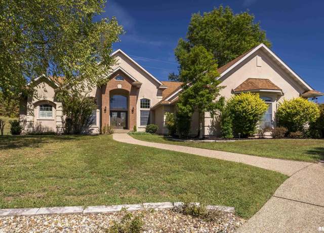 Property at 1511 Chart Hills Dr, Marion, IL 62959, 4 beds, 4 baths
