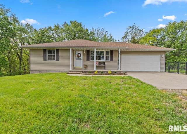 Property at 215 Zimmerman Rd, Metamora, IL 61548, 2 beds, 2 baths